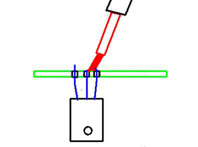 三引脚脱焊先同时脱焊紧挨的两个脚