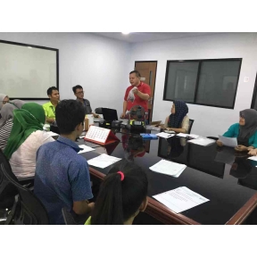 Visit Indonesian factories of American customers in 2019 and train 4